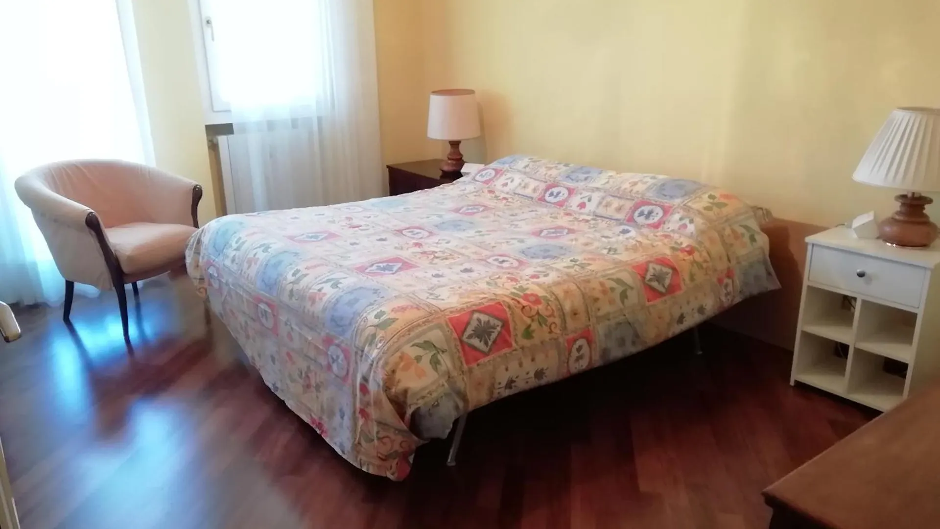 Lovelywillyhome Desenzano del Garda Italy